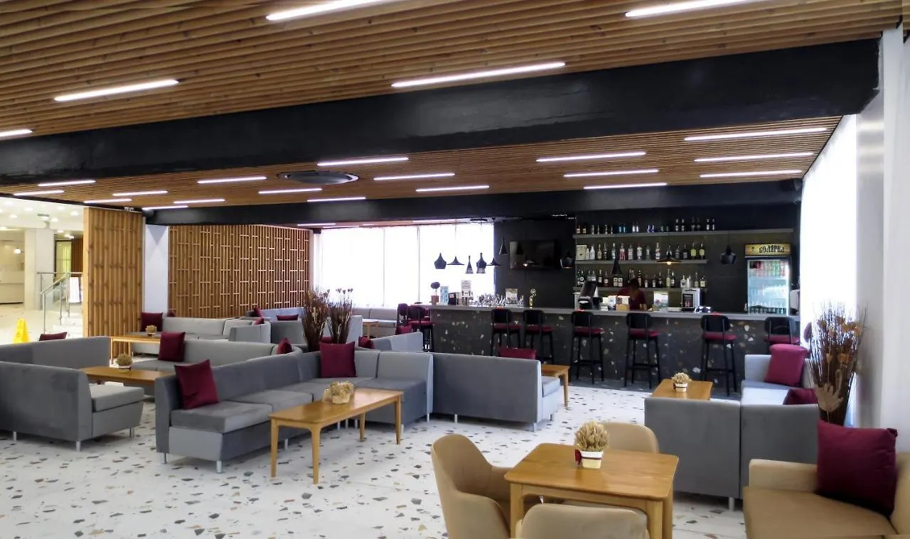 Grand Hotel Slăntjev Brjag