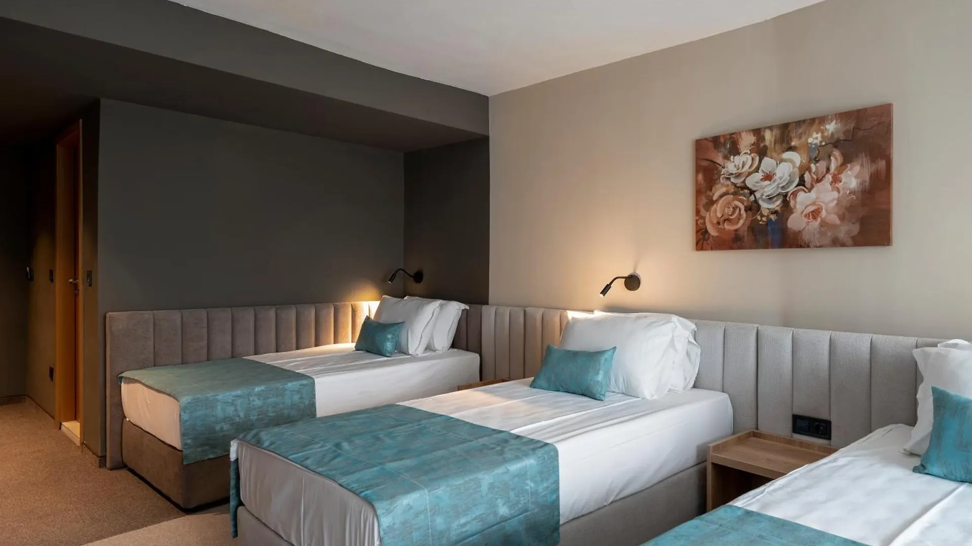 Grand Hotel Slăntjev Brjag