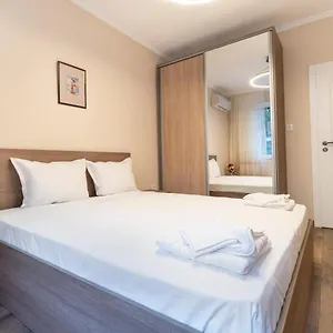 https://central-charm-2-bedroom-apartment.plovdiv-hotels.com